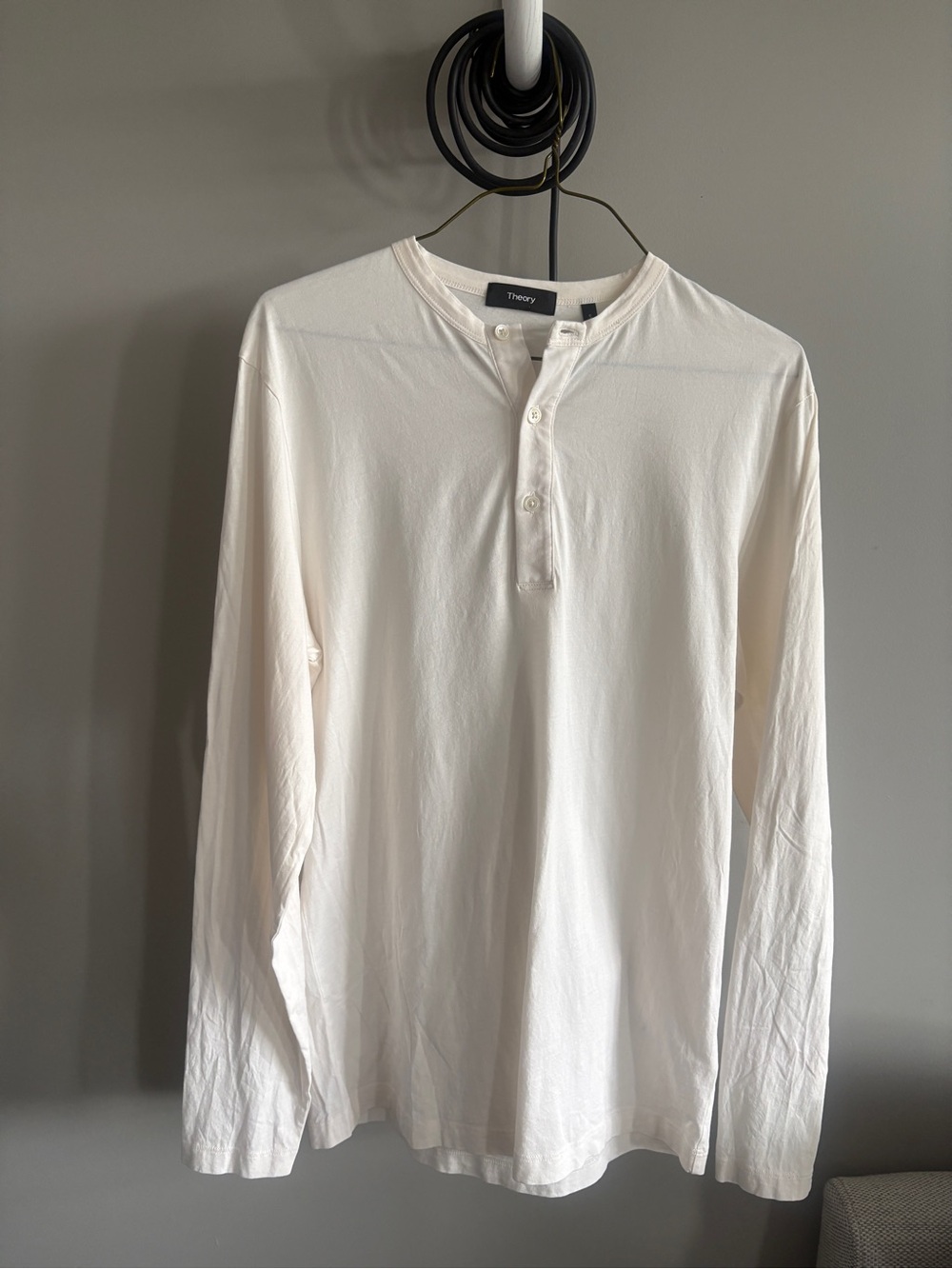 THEORY men’s cottons henley NWOT Size Small